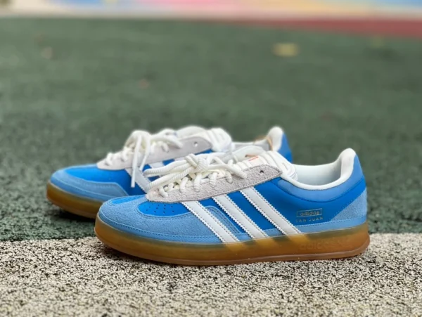 阿迪德训BB联名款 蓝白 纯原版 Bad Bunny x Adidas Gazelle 联名灰白蓝休闲板鞋IF9734