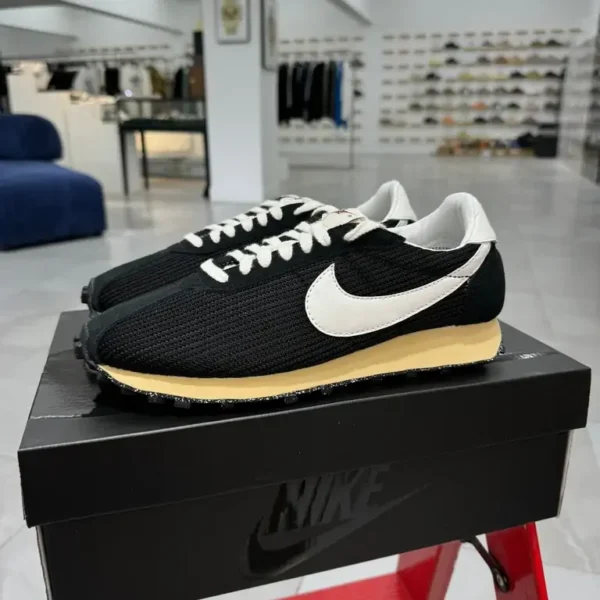 伦敦跑鞋 LD-1000 黑白 Nike Roshe Run 复古经典优雅 货号FQ6892-100