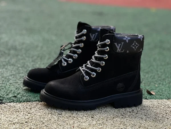 添柏岚LV高帮黑色 Timberland x LOUIS VUITTON 牛皮革 印老花 圆头系带 压纹防水绒面及踝 马丁靴及踝靴