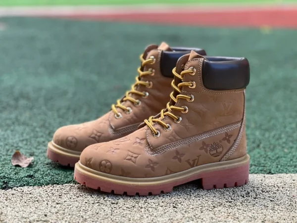 添柏岚LV高帮棕色印花 Timberland x LOUIS VUITTON 牛皮革 印老花 圆头系带 压纹防水绒面及踝 马丁靴及踝靴